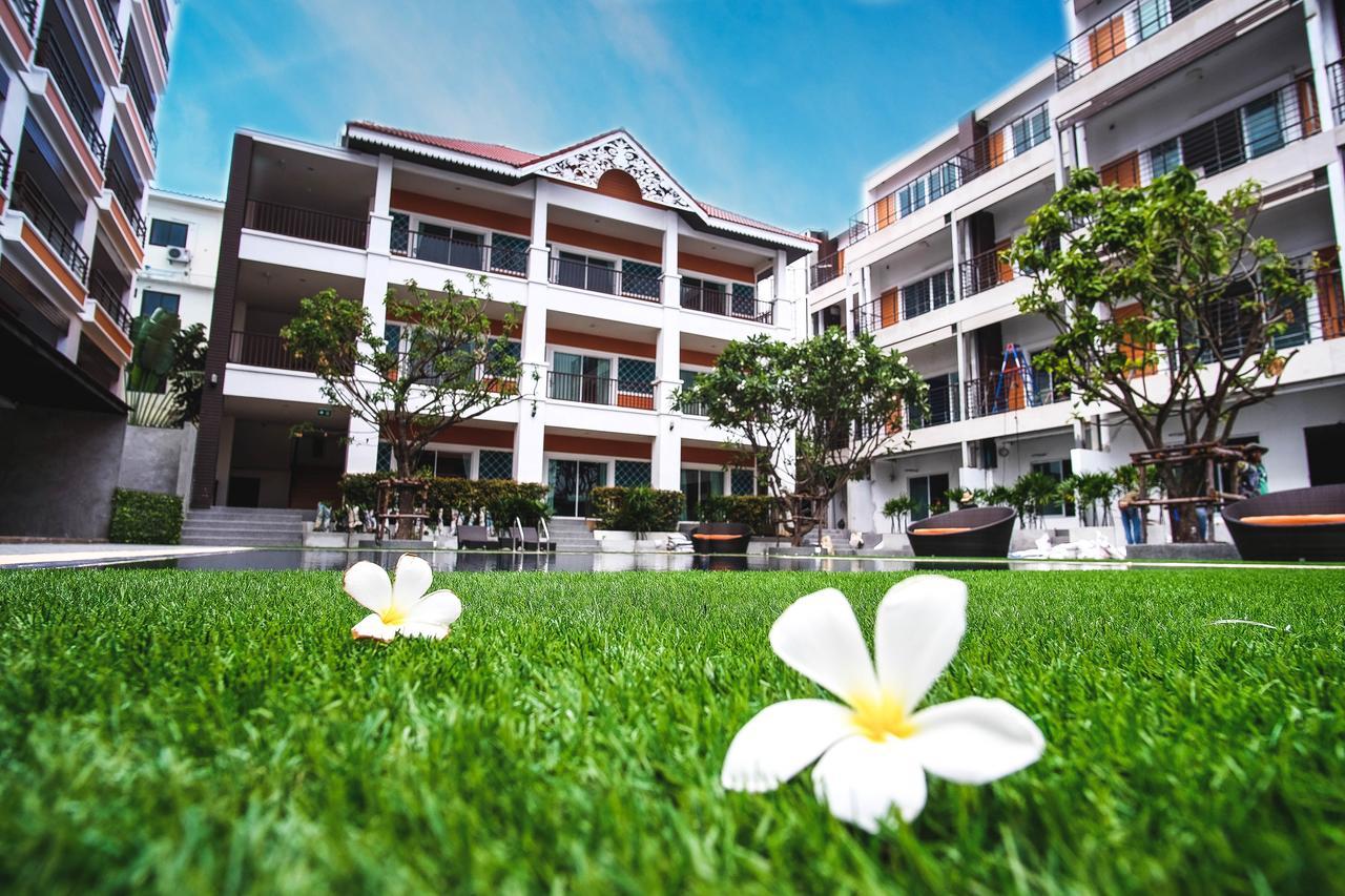 Fx Hotel Pattaya Exteriör bild
