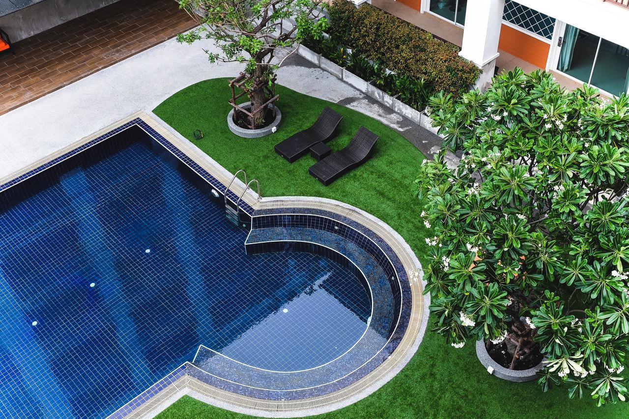 Fx Hotel Pattaya Exteriör bild